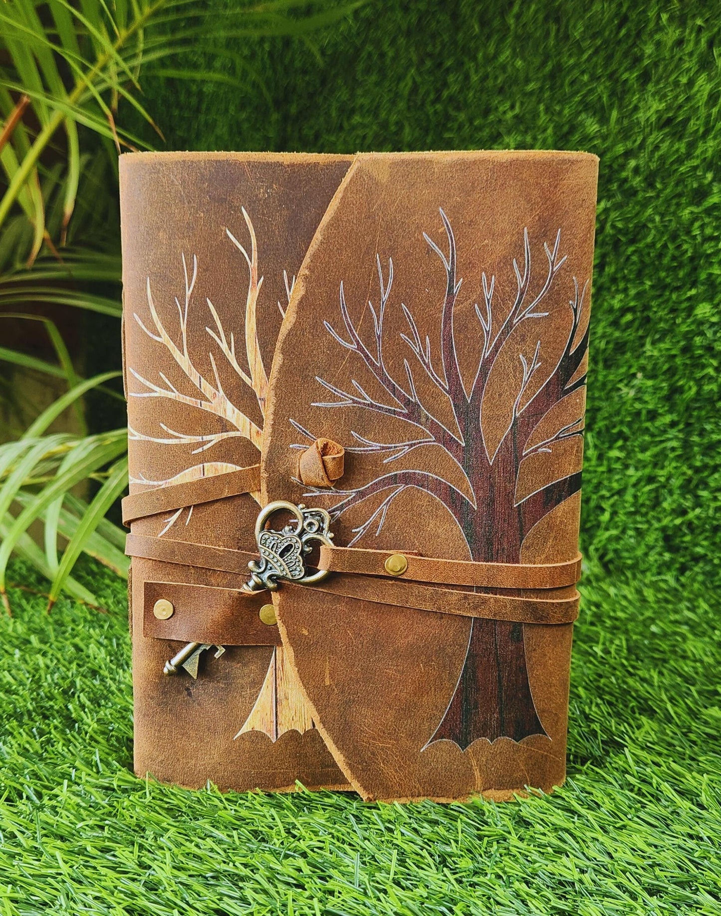 Tree of Life Leather Journal with Key Clasp: Vintage Grimoire, Book of Shadows